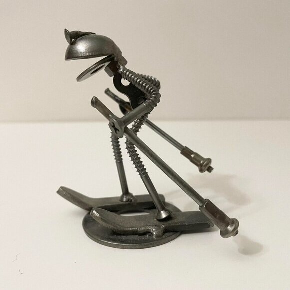 Frog Metal Art Sculpture Skiing Figure Screws Washers - Picture 2 of 16